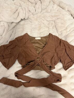 Cropped Tie Top